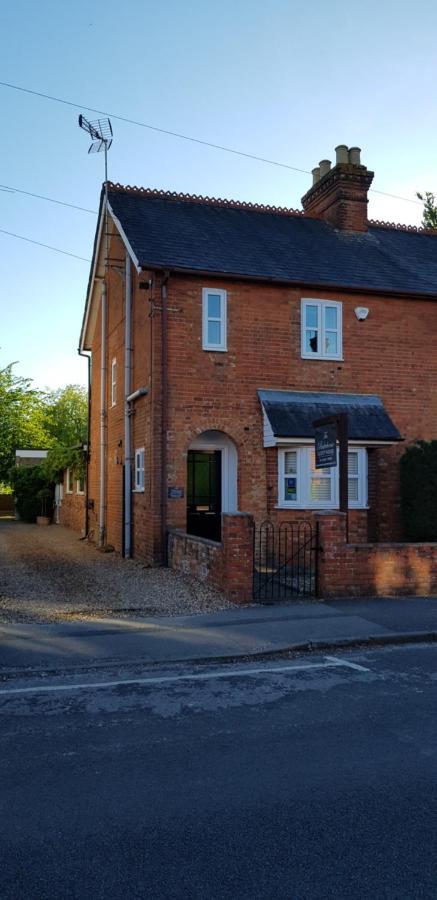 The Bakehouse Guesthouse Maidenhead Extérieur photo